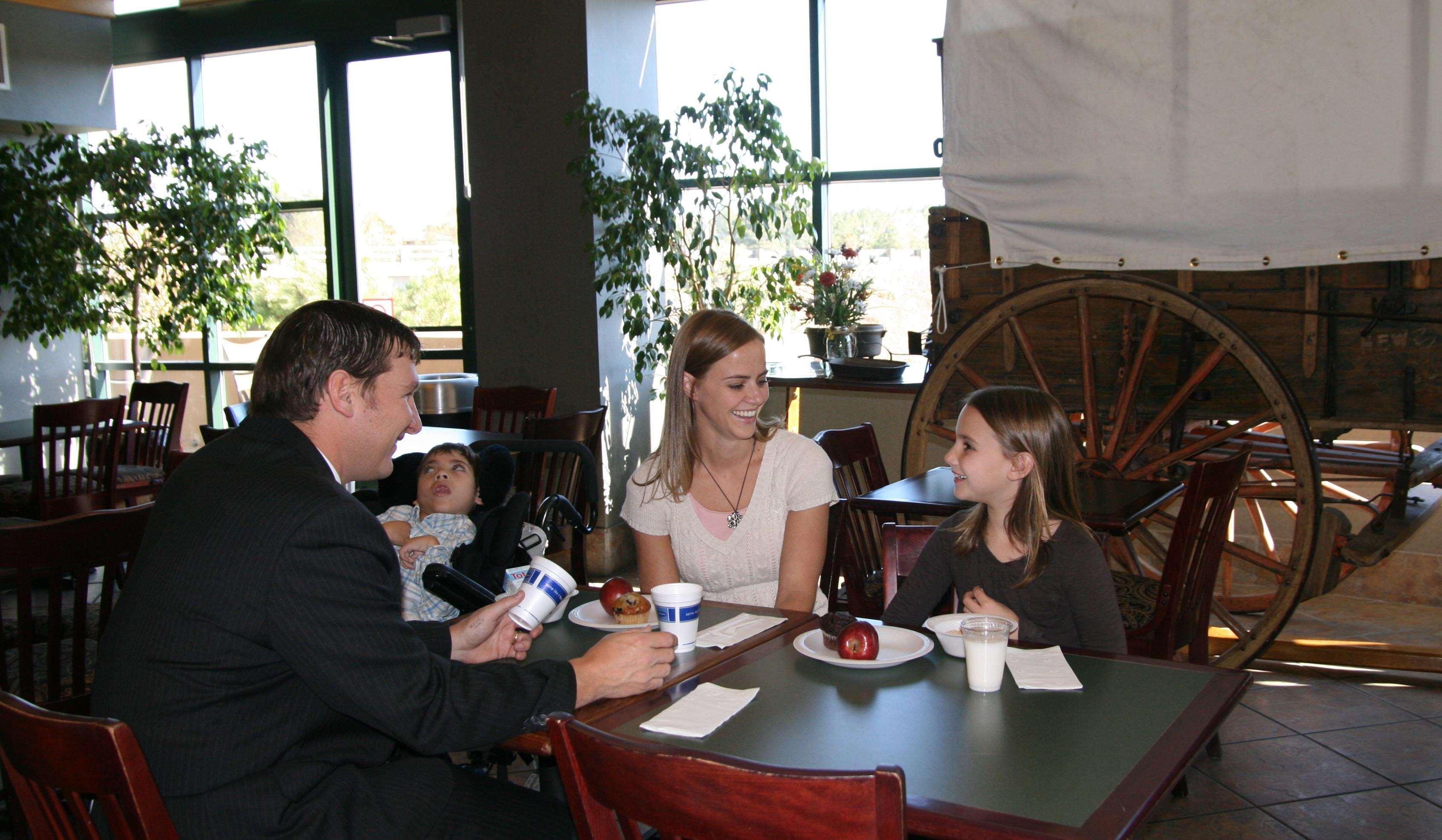 Hampton Inn & Suites Flagstaff - West Restoran gambar